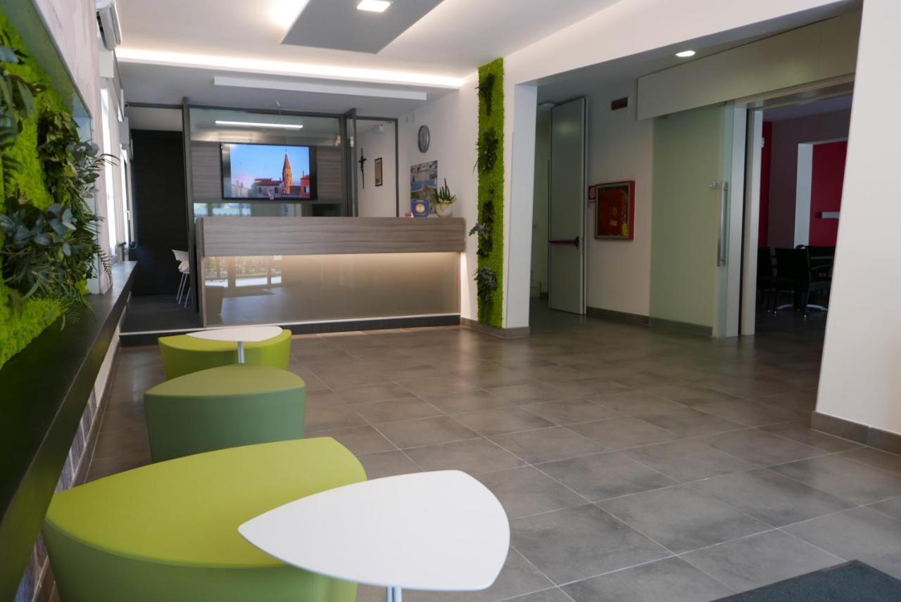 Hotel Nederland Caorle Exteriér fotografie